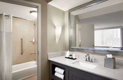 Downtown Fort Worth Hotel | Embassy Suites by Hilton Fort Worth Downtown