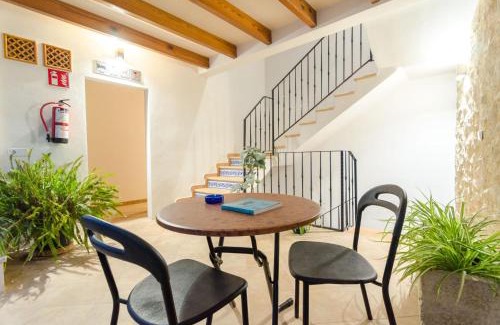 Montuiri Hostal | Embat - Hostel