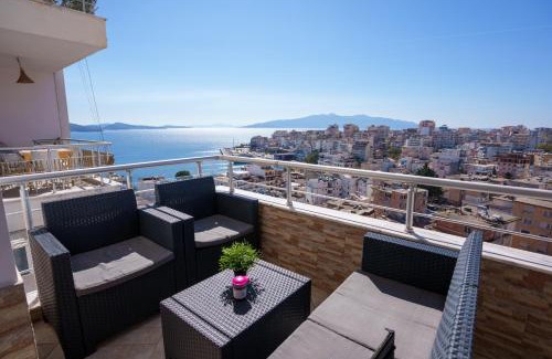 Qender Apartamento | emBrace Apartments
