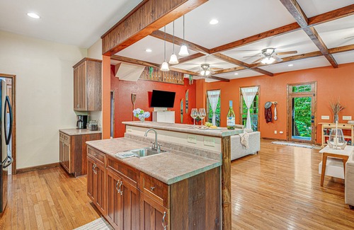 Almond Casa | Embrace nature's beauty in the Great Smoky Mountains with patio