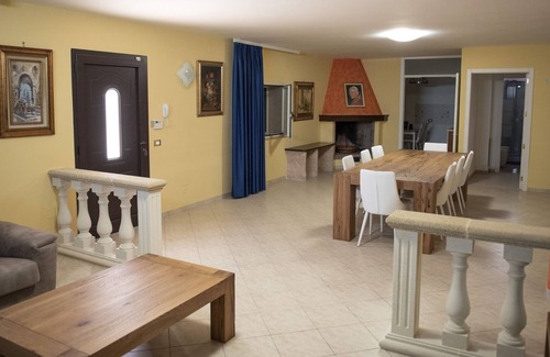 Lizzanello Condominio | Emerald Apartment-De Lujo-Baño privado con hidromasaje-Patio-Condominio
