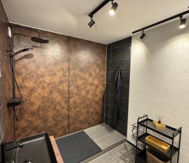 Efringen-Kirchen Apartamento | Emelies Sonnenwohnung mit Balkon