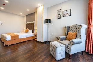 Phuong 8 Hotel | Emerald Central