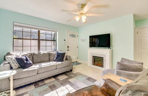 Mary Esther Casa | Emerald Coast Home Outdoor Entertainment Area!