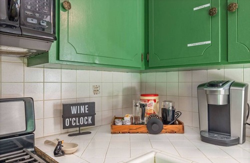 Oakhurst Cabina | Emerald Escape with Hot tub Game Room and Arcade