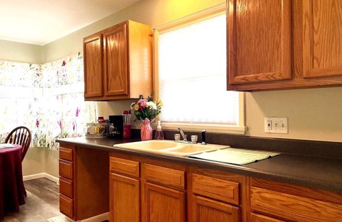 Paulding Casa | Emerald - GREAT PARK, 3br, Yard, Pet-Friendly