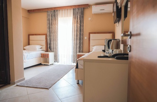 Ulcinj Hotel | EMERALD Hotel