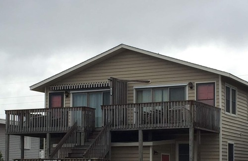 Emerald Isle Cabaña | Hurry! Only 2 weeks left! Escape II, family fun! 4 bedrooms & 2 full bathrooms!