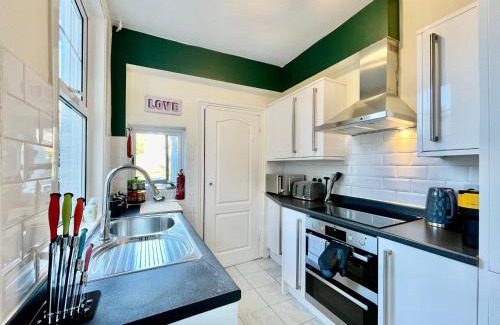 Chelmsford Casa | Emerald Lodge Central 3 Bed Parking WI-FI Garden close to centre