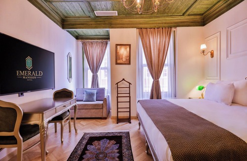 Old City Hotel | Emerald Mansion Hotel