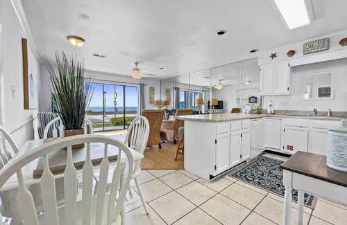 Laguna Beach Condominio | Emerald Shores #1001 - 1 Br condo by RedAwning