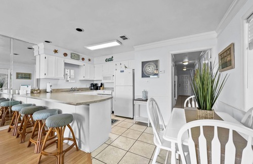 Laguna Beach Condominio | Emerald Shores #1001 - 1 Br condo by RedAwning