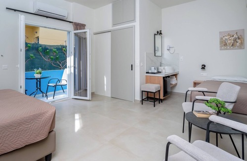 Malevizi Casa | Emi Seaside