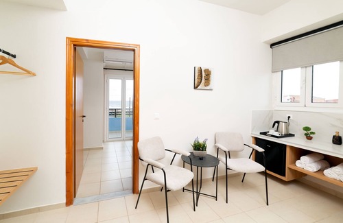 Malevizi Casa | Emi Seaside