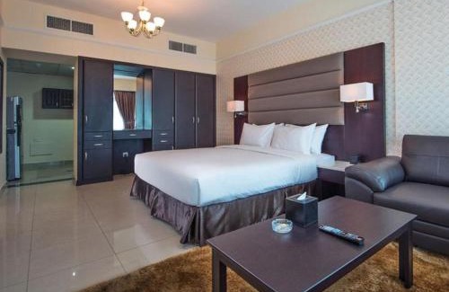 Trade Center Apartamento | Emirates Grand Hotel
