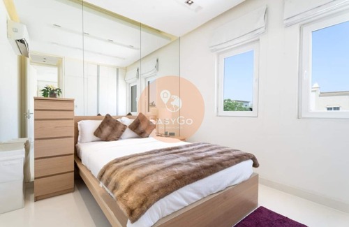 Emirates Hills Villa | Emirates Living Upgraded Villa by EasyGo