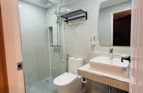 Nana Hotel | Emiri Hotel - Nana Bangkok