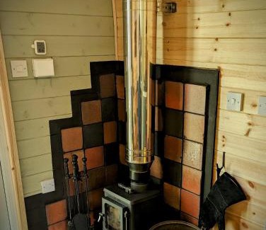 Gwespyr Cabina | Emlyn's Coppice - Luxury Woodland Glamping