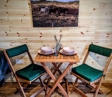 Gwespyr Cabina | Emlyn's Coppice - Luxury Woodland Glamping
