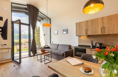 Furth Apartamento | Emma Deluxe Aparthotel ganzjährig beheizter Außenpool