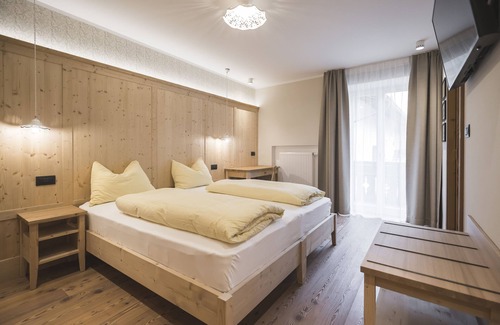 Villabassa Hotel | Emma Historic Hotel
