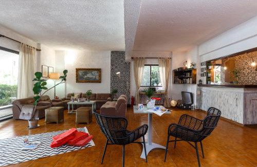Petaloudes Apartamento | Emmanuel Apartments