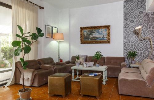 Petaloudes Apartamento | Emmanuel Apartments