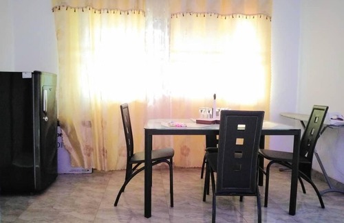 Accra Apartamento | Emmanuel Royal Apartments