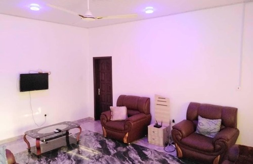 Accra Apartamento | Emmanuel Royal Apartments