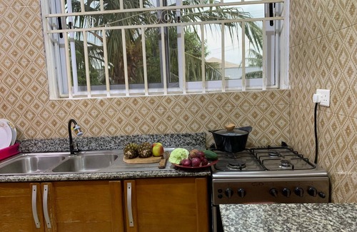 Accra Apartamento | Emmanuel Royal Apartments, Flat 1: Charming 2-bedroom apartment Accra, Ga East