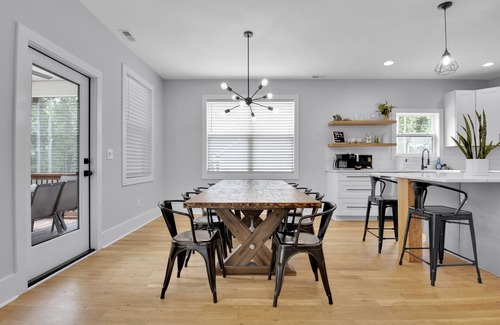 Greenville - Spartanburg Casa | Emmy’s House - Modern Farm House near Paris Mtn