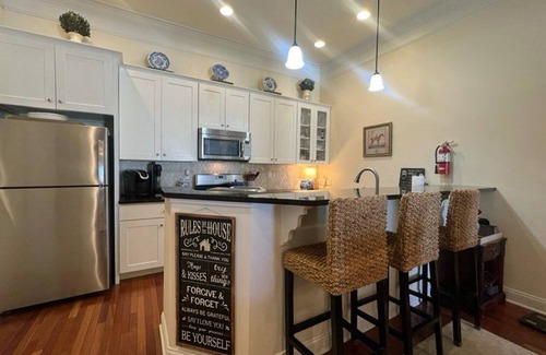 Point Pleasant Beach Apartamento | EMP207 | Luxury 2BR 2ba Rental in The Emporium! 30 Day Minimum = Great Deal!