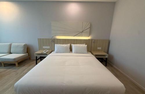 Damansara Perdana Hotel | Empire Damansara Hotel Room