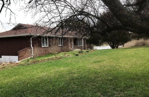 Emporia Casa | Emporia Lakehouse - gravel bike, disc golf, ah-quiet