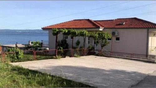 Jesenice Apartamento | EmTo