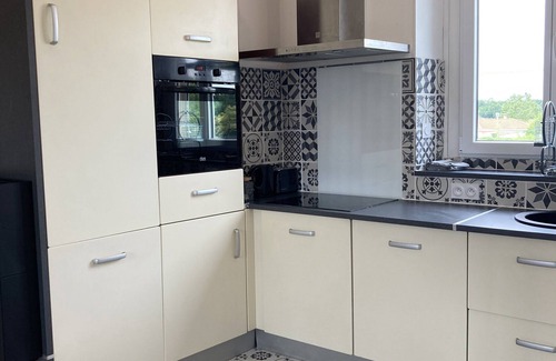 Borderes-sur-l'Echez Apartamento | En Aparté à Bordères/Eche-Apartamento-Exclusivo-Baño con bañera-Vista al campo