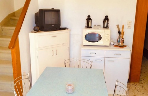 Cerbere Casa | EN CASA DE MI ABUELOS (or Chez Papi & Mamie) House with private courtyard. Sea view