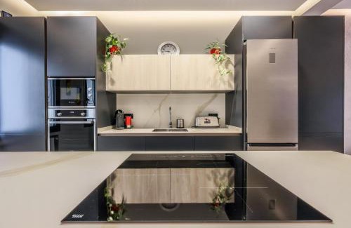 Palacio Apartamento | En el corazón de Madrid, casa Moderna