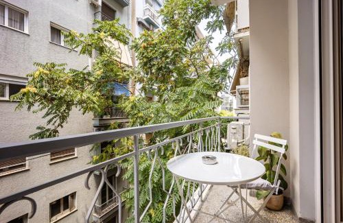 Pangrati Apartamento | EN Suite 2 Bath Kallimarmaro