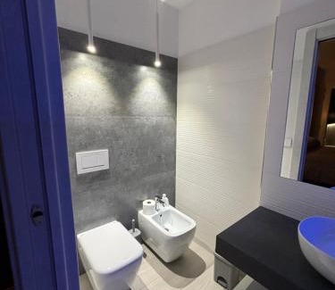 Piano di Sorrento Cama Y Desayuno | En Suite Bedroom Blue Moon