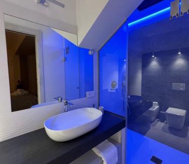 Piano di Sorrento Cama Y Desayuno | En Suite Bedroom Blue Moon