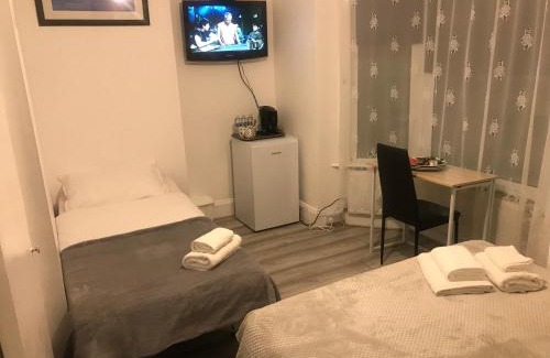 Plumstead Casa | En Suite Double Room 2
