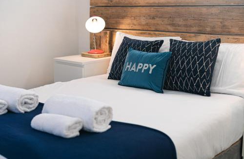 St. Thomas Apartamento | En-suite, Parking, Fully Equipped Kitchen!
