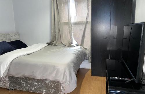 Doncaster Casa | En-suite Room Near City Center 4
