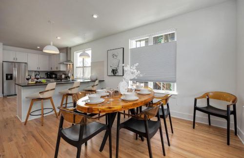 Nashville Casa | En-Vogue Vacay - Rooftop Deck- Minutes to Broadway