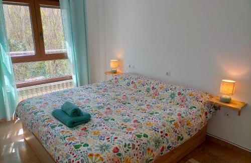 Pinos Genil Apartamento | Encantador Apartamento cerca de Sierra Nevada y la Alhambra