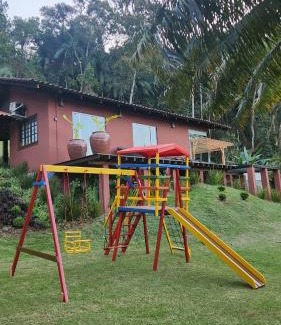 Pomerode Chalet De Esquí | Encantador Chalé em meio a Natureza para 4 pessoas