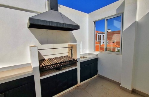 Sucre Apartamento | ¡Encantador Depto Centrico con Vista Panoramica!
