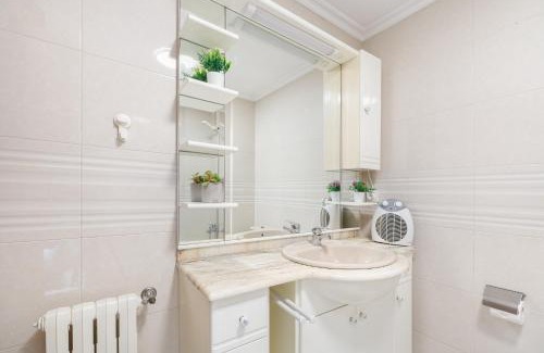 Vigo Apartamento | Encantador piso con parking by CABANA Rentals