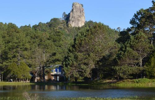 Pueblo Nuevo Chalet De Esquí | Encantadora Cabaña del Lago - Parque La Pirámide
